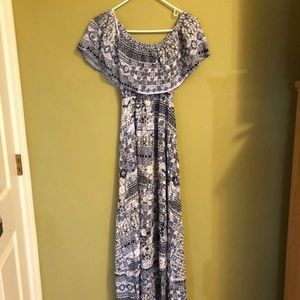MAXI DRESS SIZE SMALL